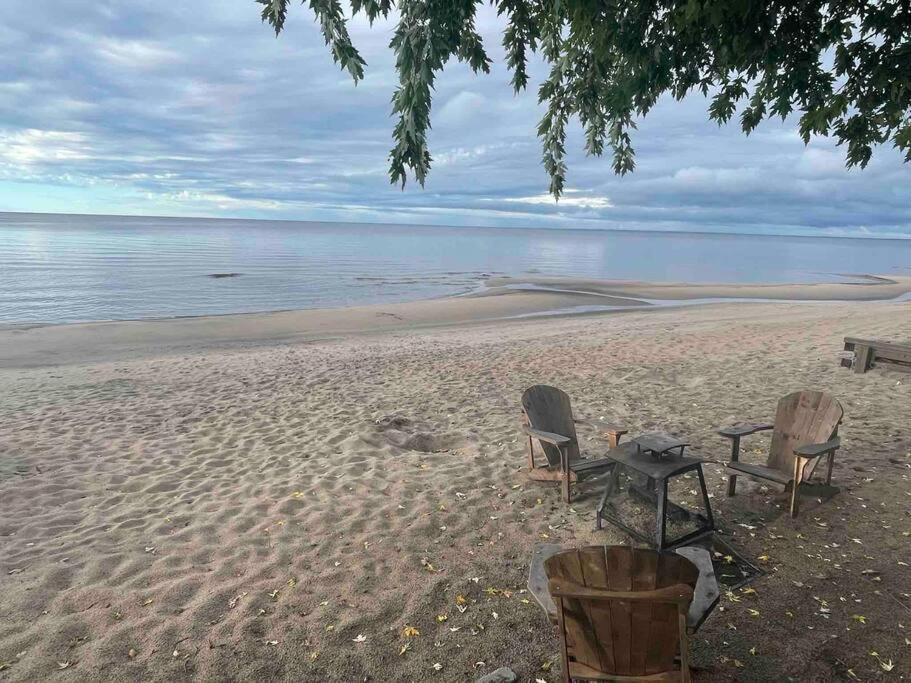 Вілла Les Pieds Dans Le Sable Чемборд Екстер'єр фото