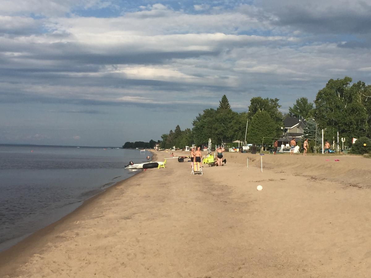 Вілла Les Pieds Dans Le Sable Чемборд Екстер'єр фото